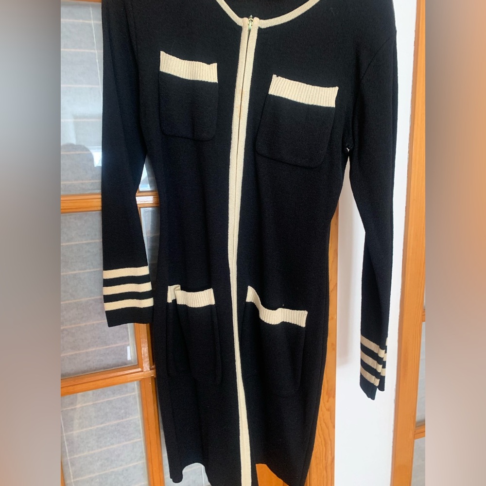 Andrea Jovine Black and Cream Knit Cardigan
